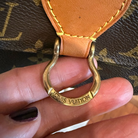 St Cloud Louis Vuitton PM Monogram Crossbody Bag - Picture 3 of 16